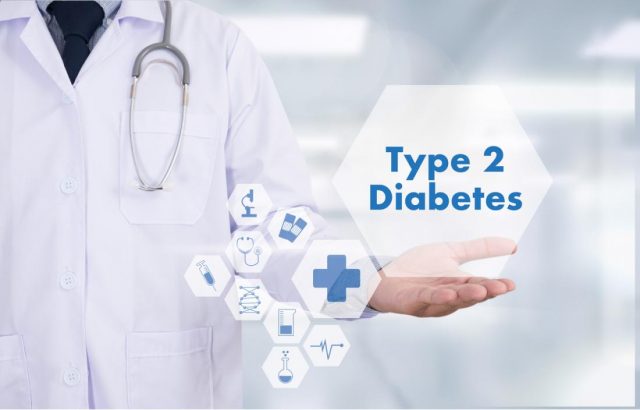 doctor presenting type 2 diabetes - symptoms-of-type-2-diabetes